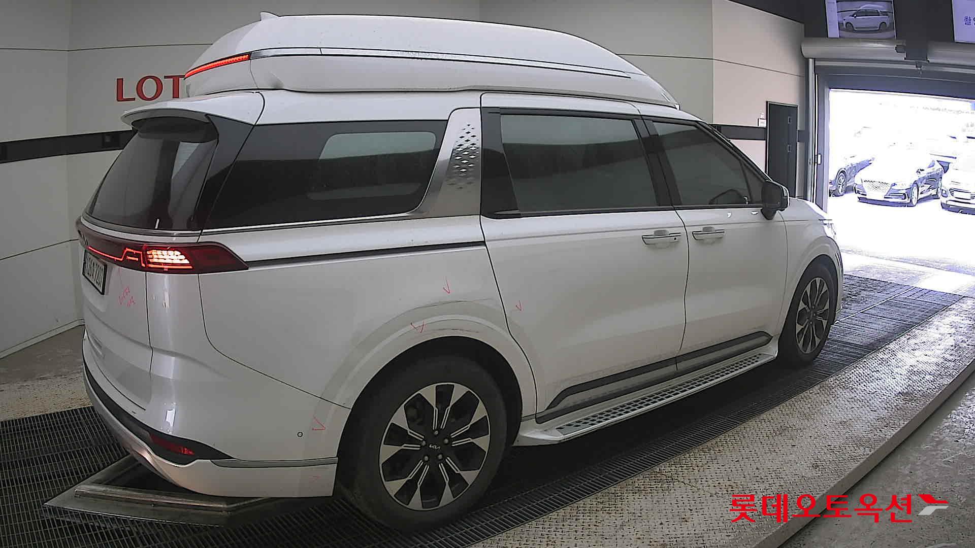 2022 - kia carnival