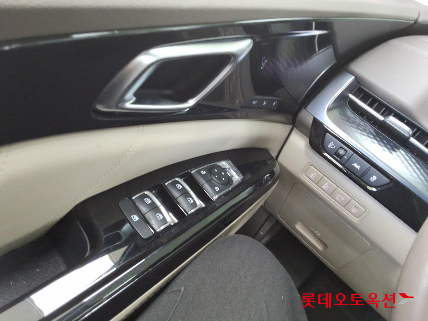2022 - kia carnival