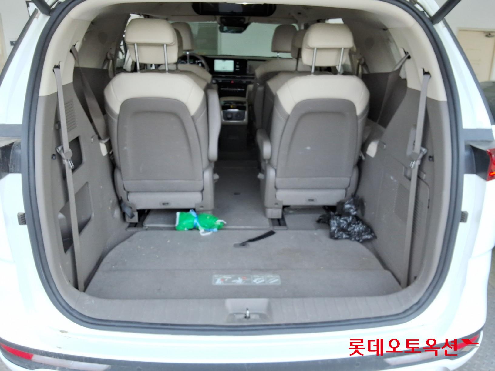 2022 - kia carnival