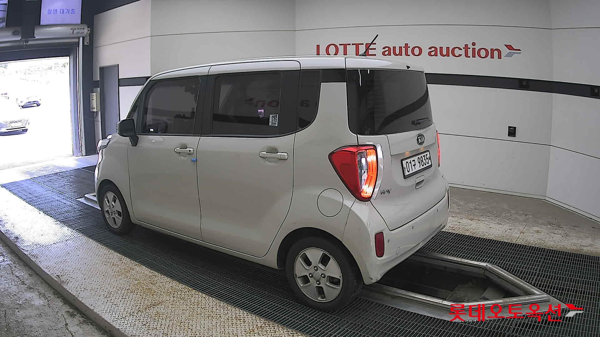 2017 - kia ray