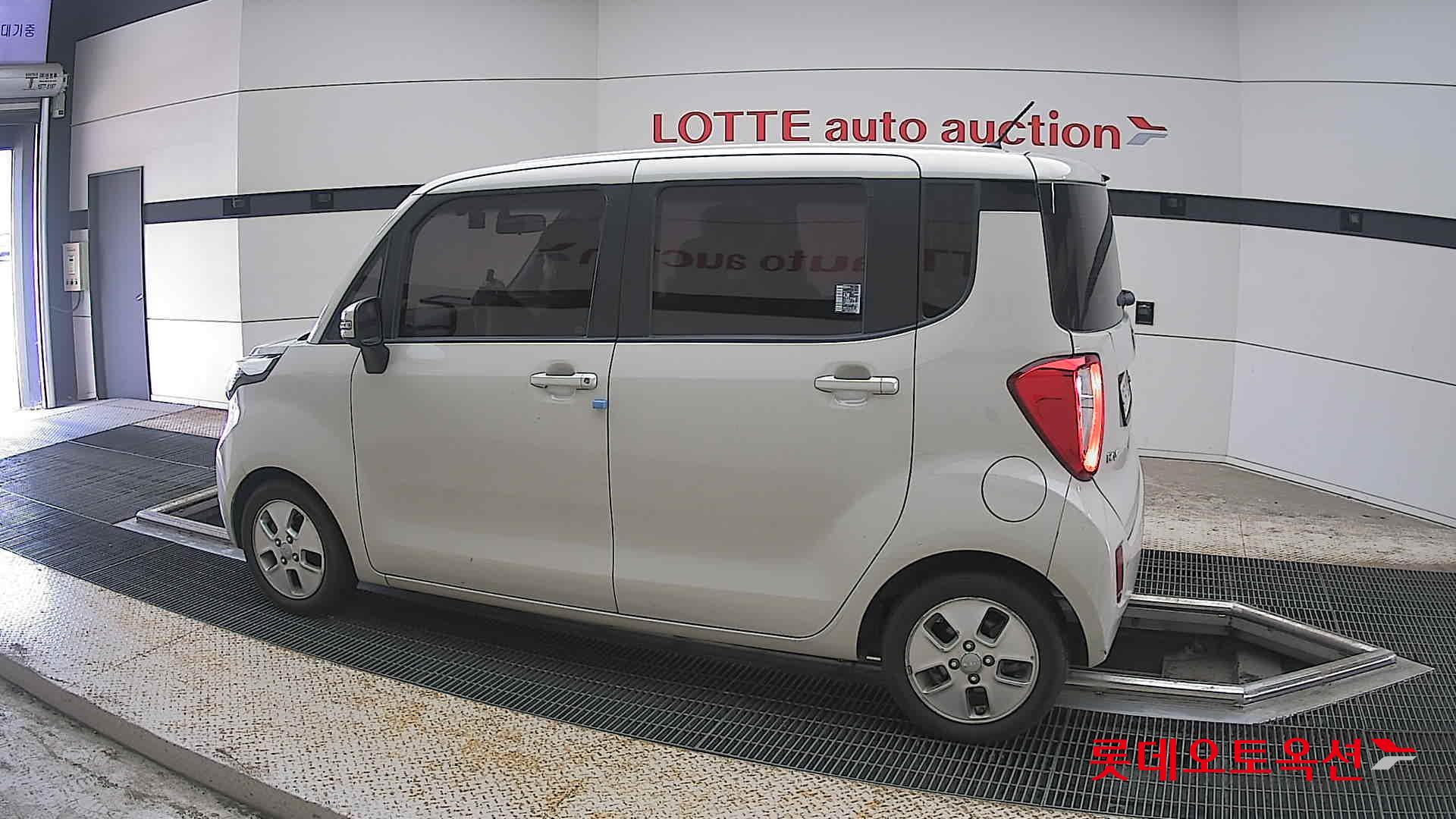 2017 - kia ray