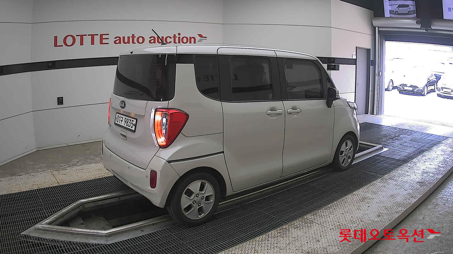 2017 - kia ray