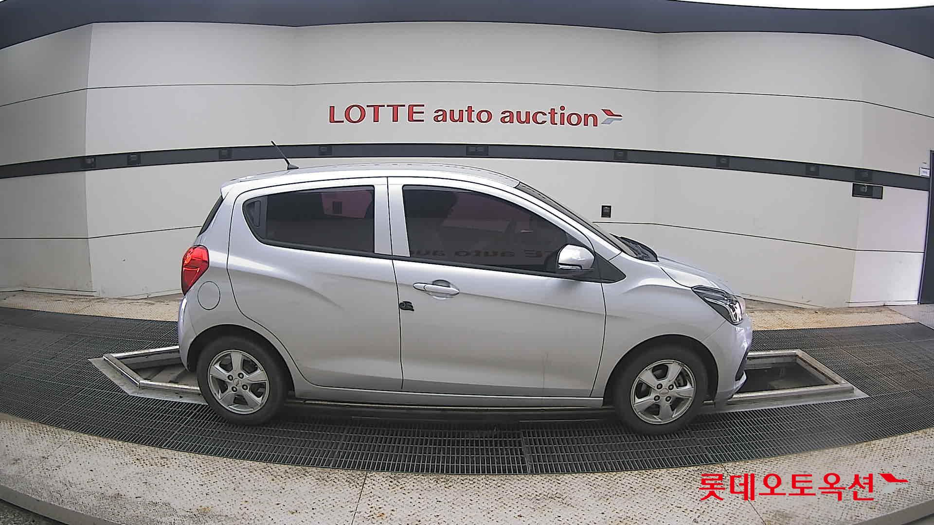 2017 - chevrolet spark