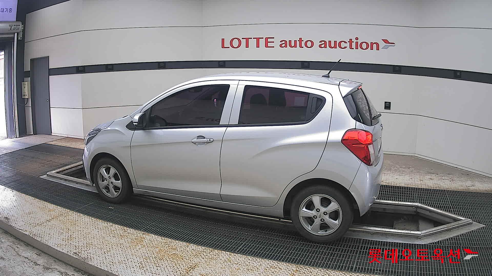 2017 - chevrolet spark