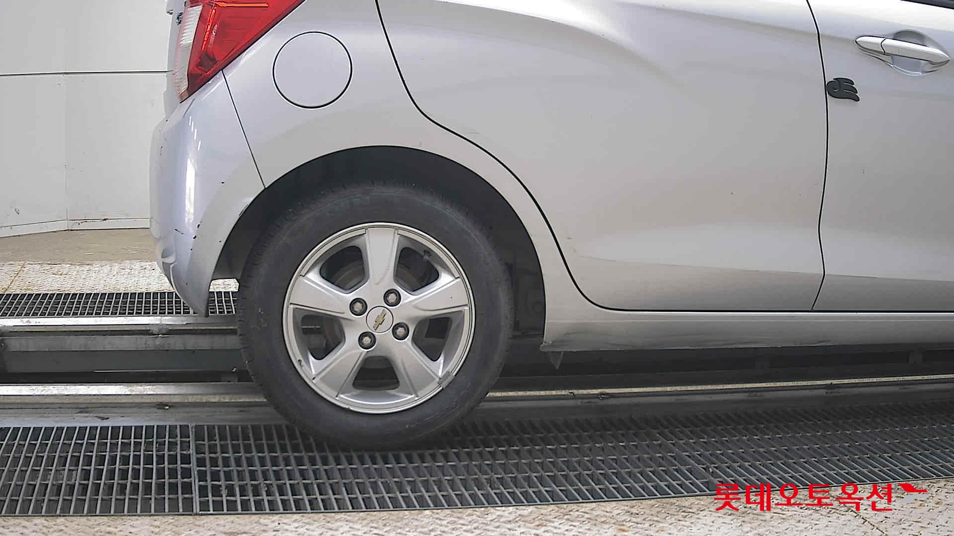2017 - chevrolet spark
