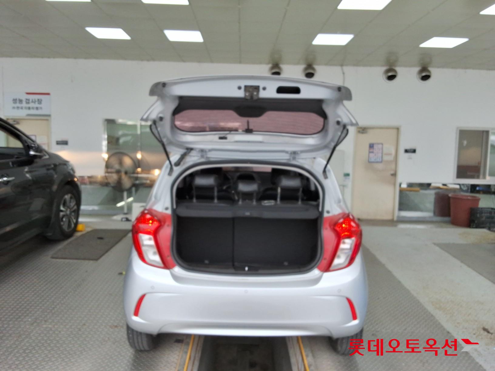2017 - chevrolet spark