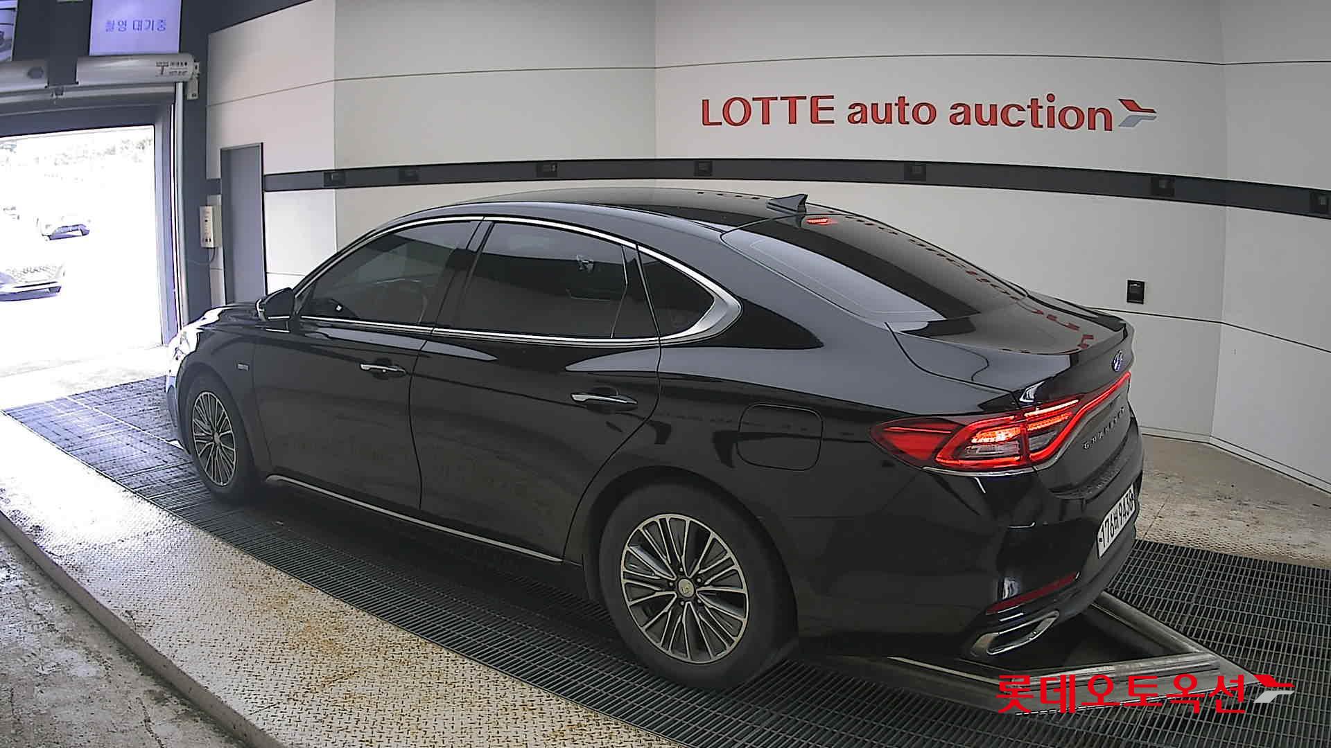 2019 - hyundai grandeur