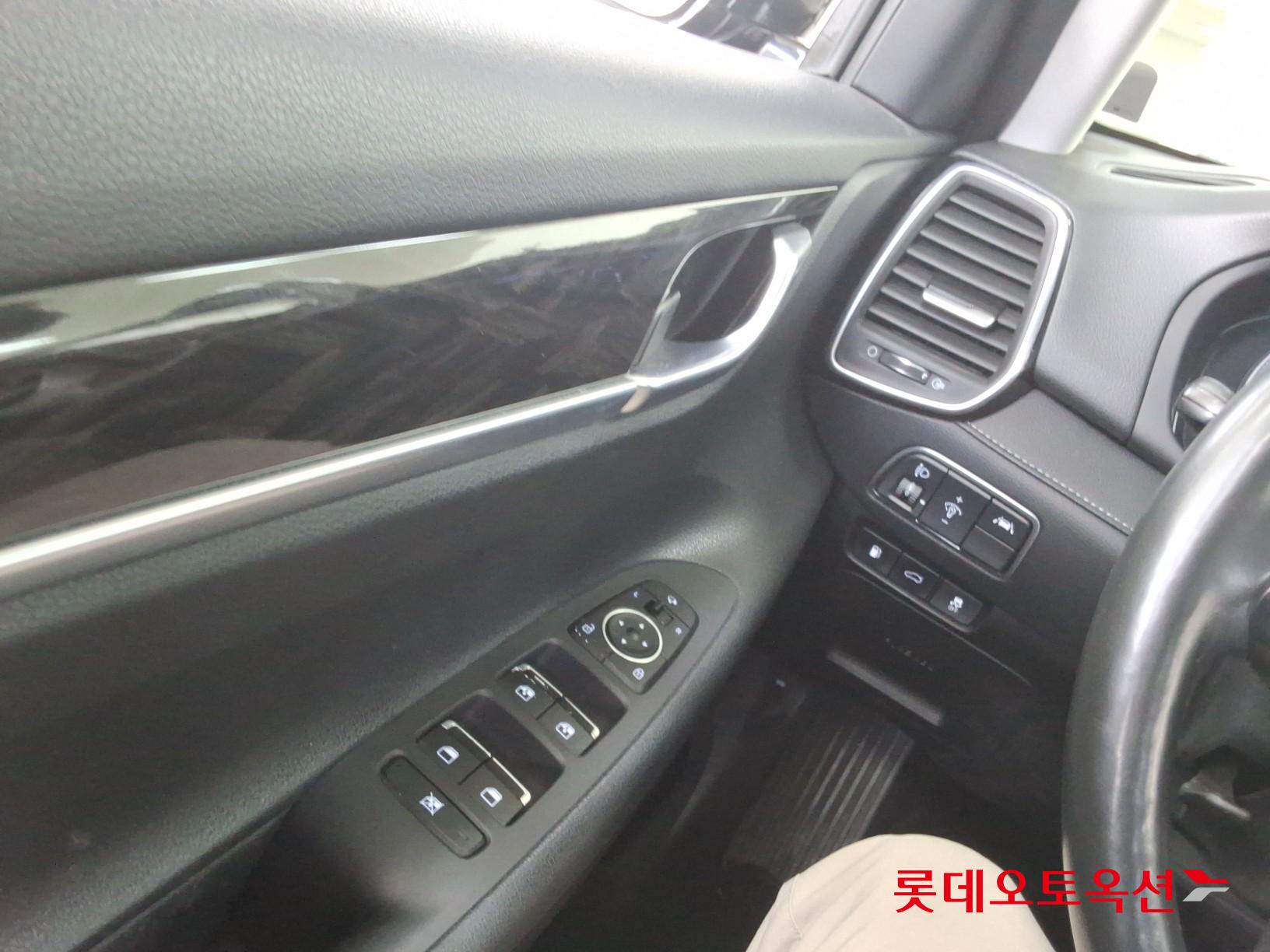 2019 - hyundai grandeur