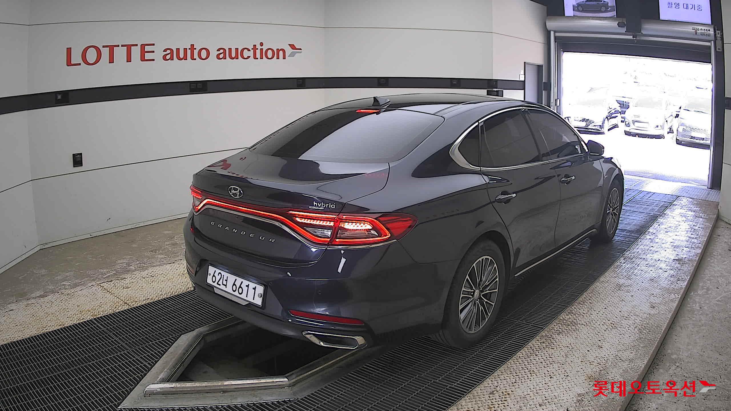 2018 - hyundai grandeur