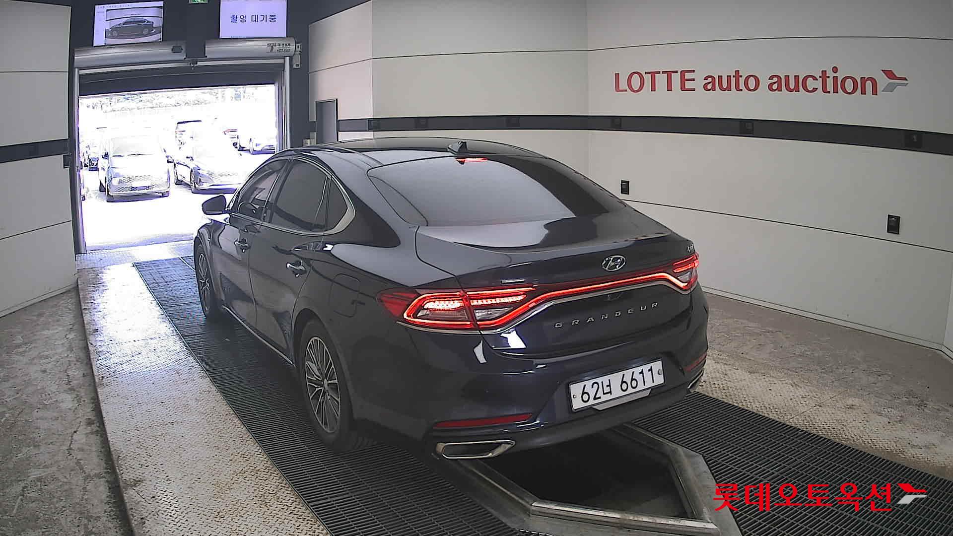 2018 - hyundai grandeur