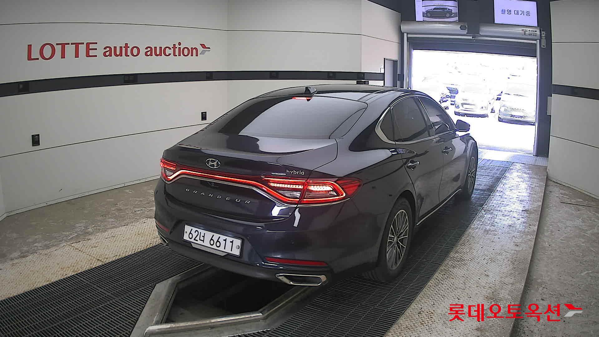 2018 - hyundai grandeur