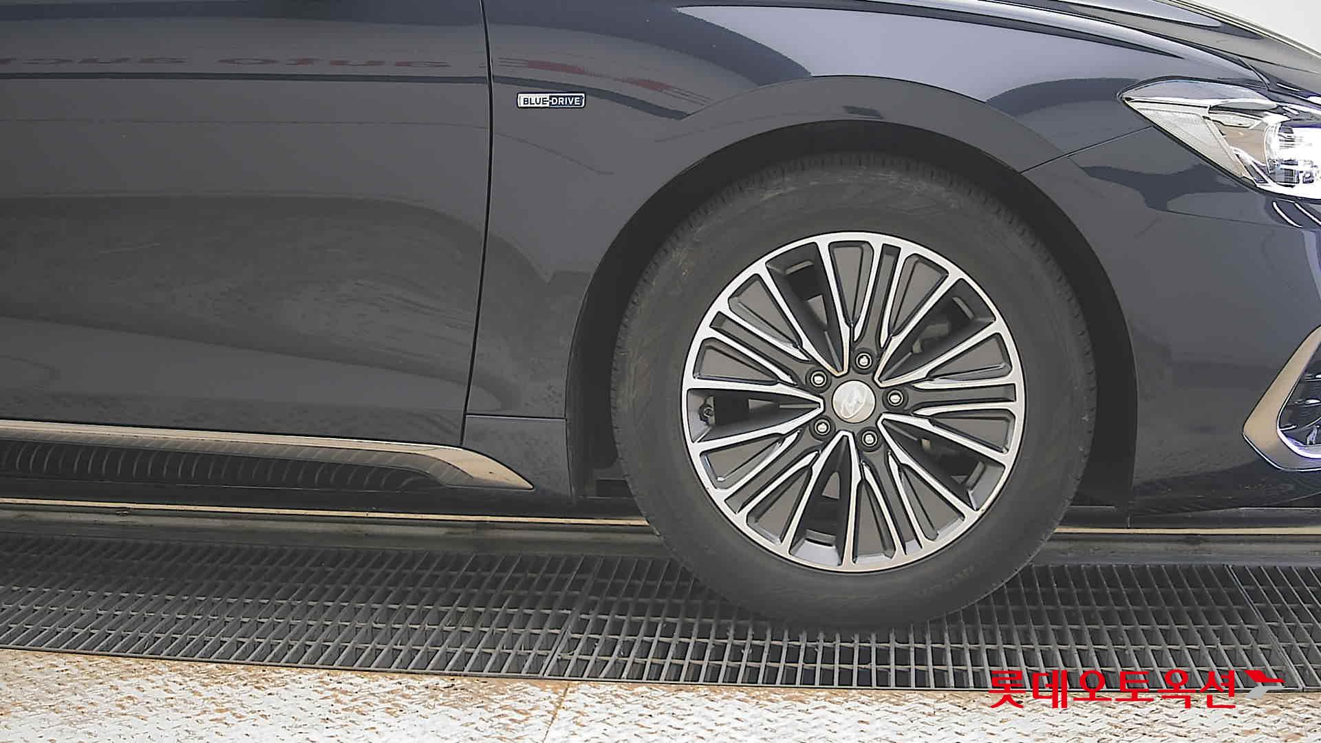 2018 - hyundai grandeur