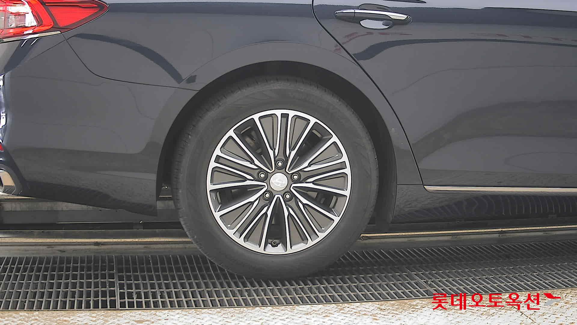 2018 - hyundai grandeur