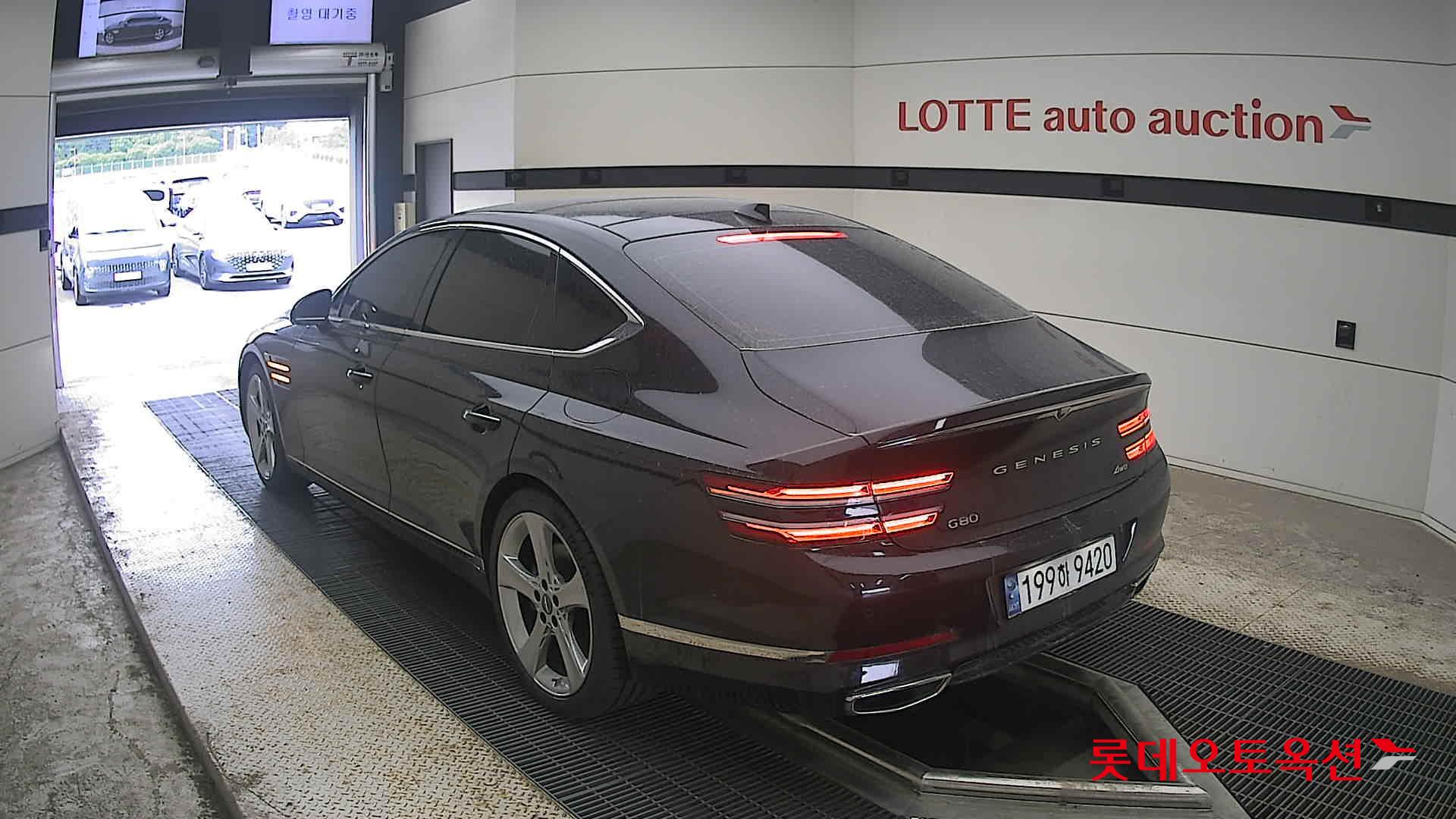 2021 - genesis g80