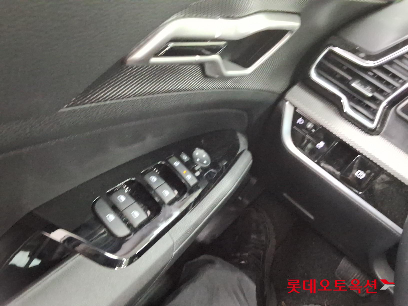 2024 - kia sportage