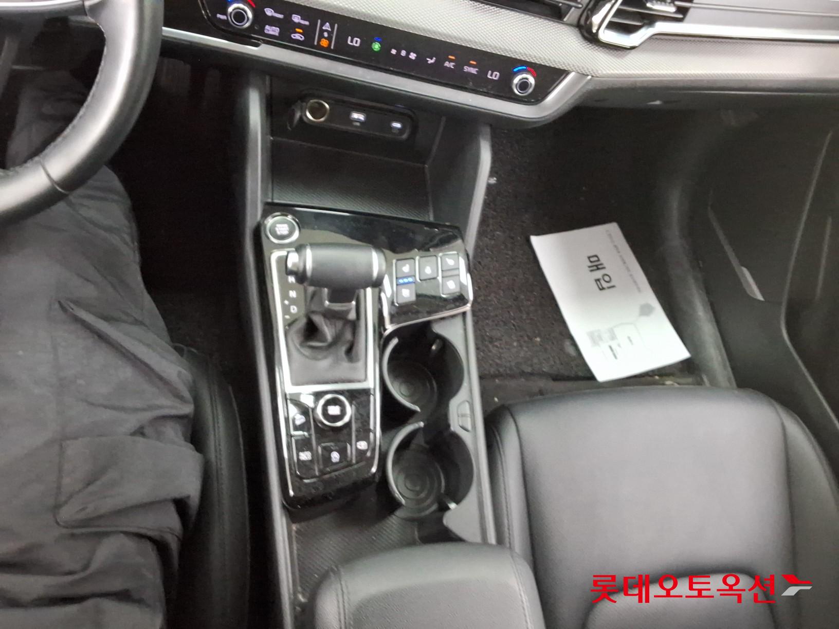 2024 - kia sportage