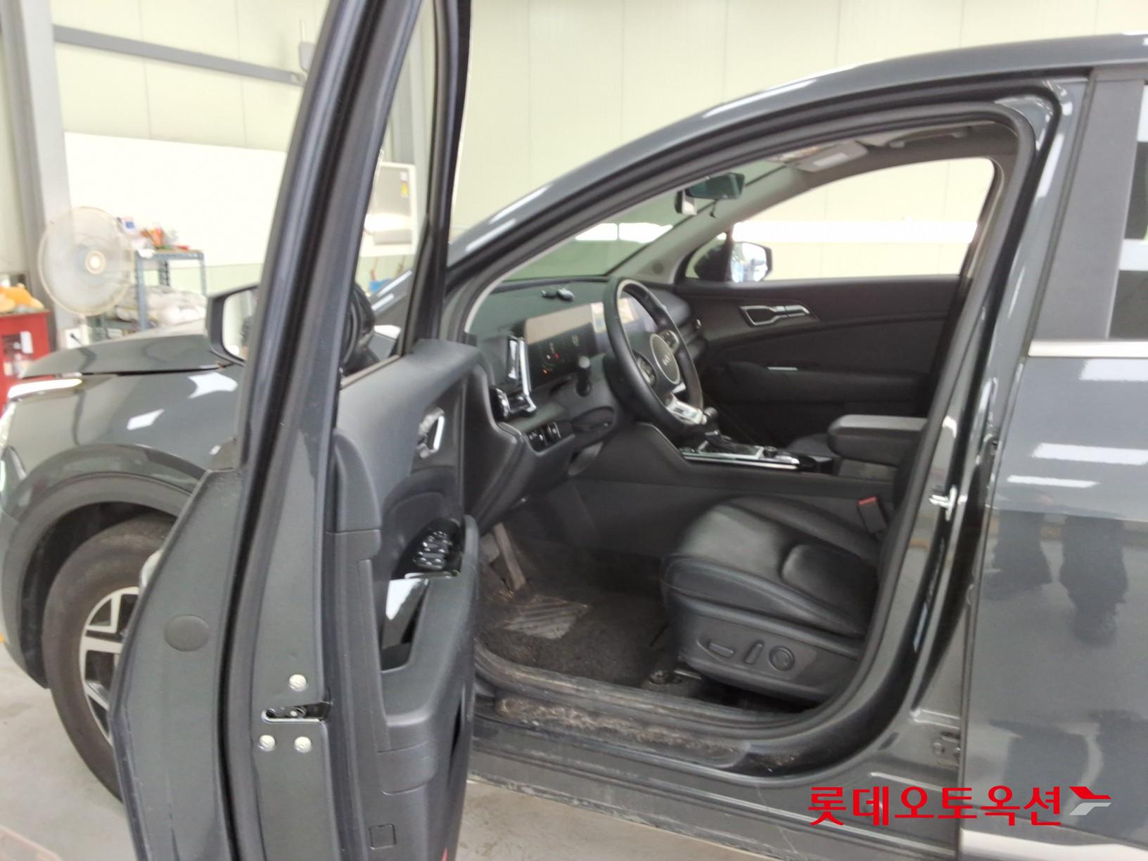 2024 - kia sportage