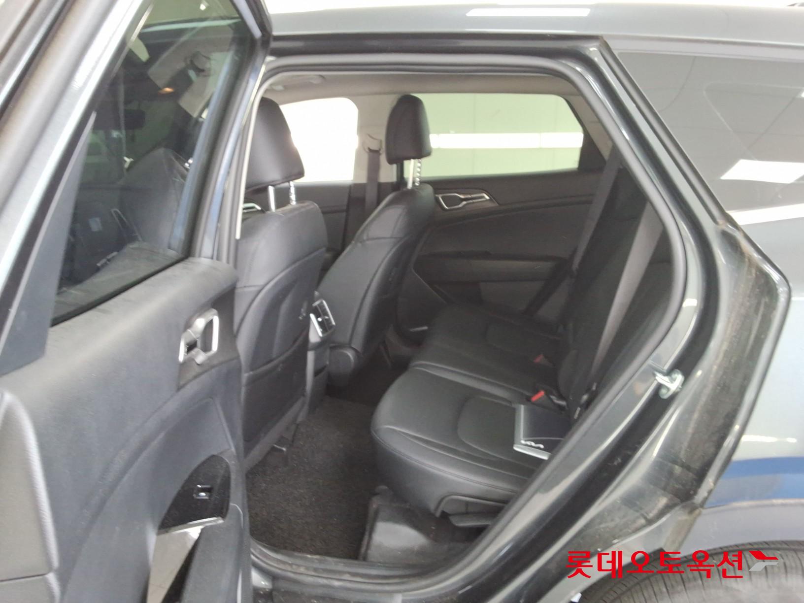 2024 - kia sportage