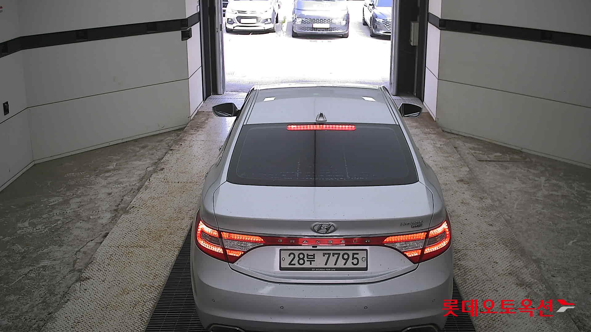 2015 - hyundai grandeur