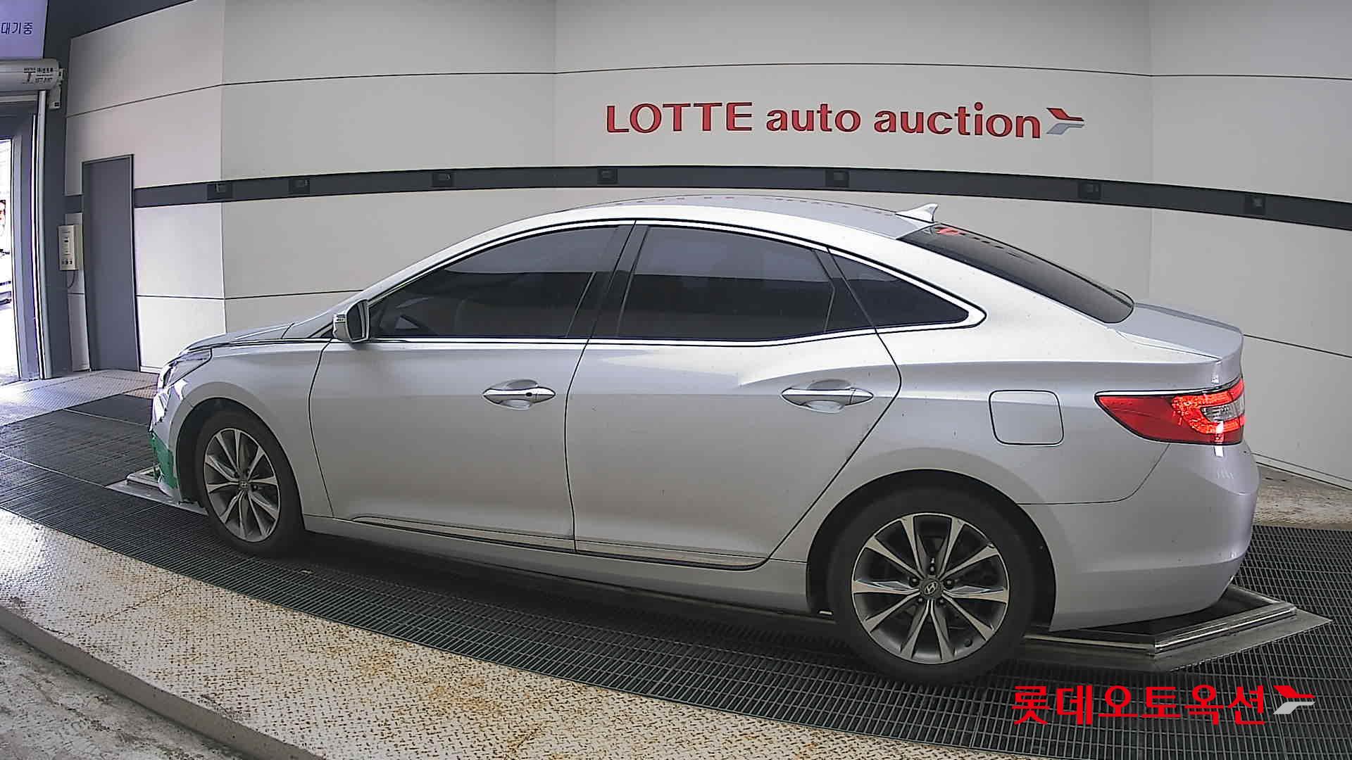 2015 - hyundai grandeur