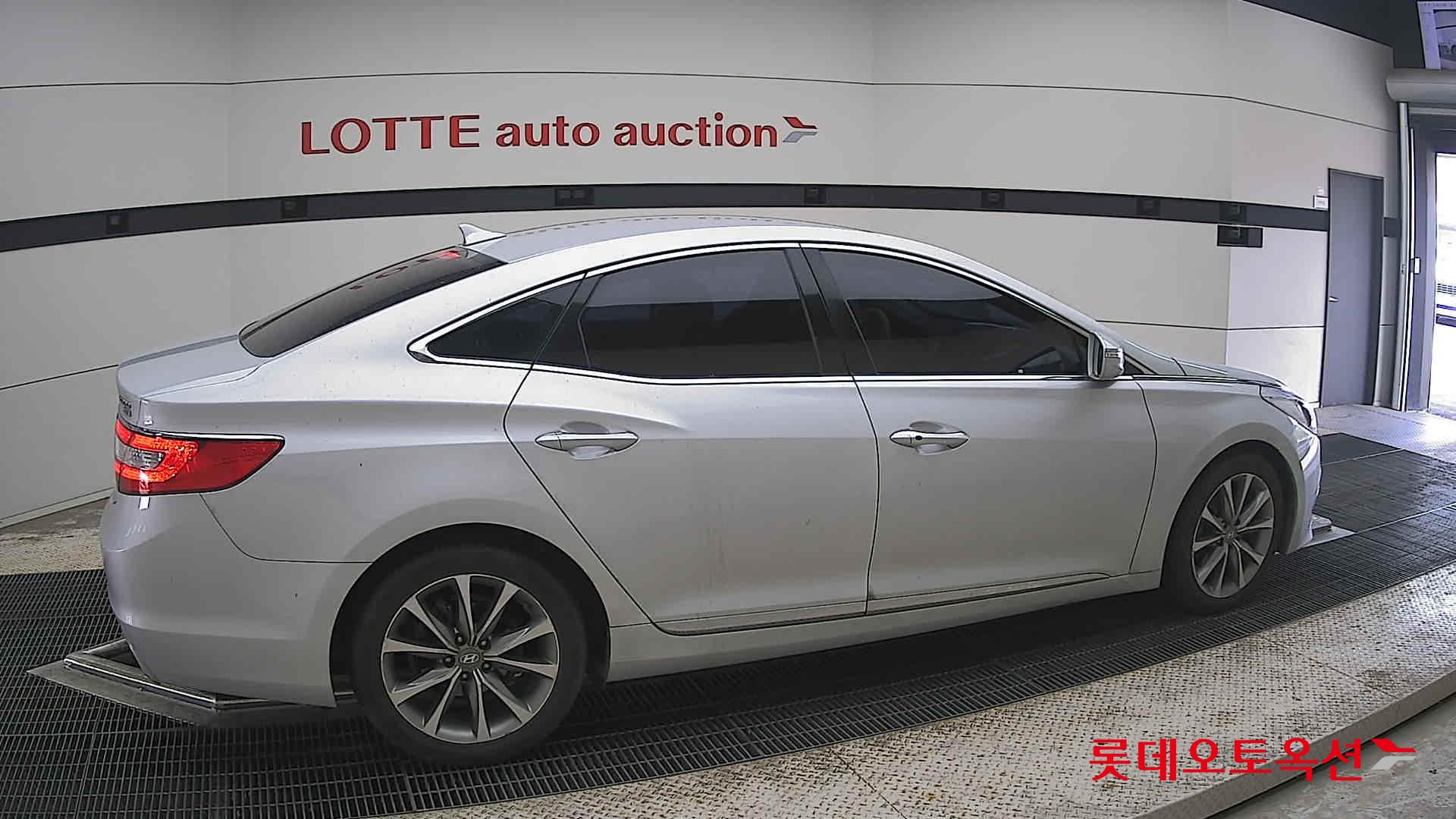 2015 - hyundai grandeur