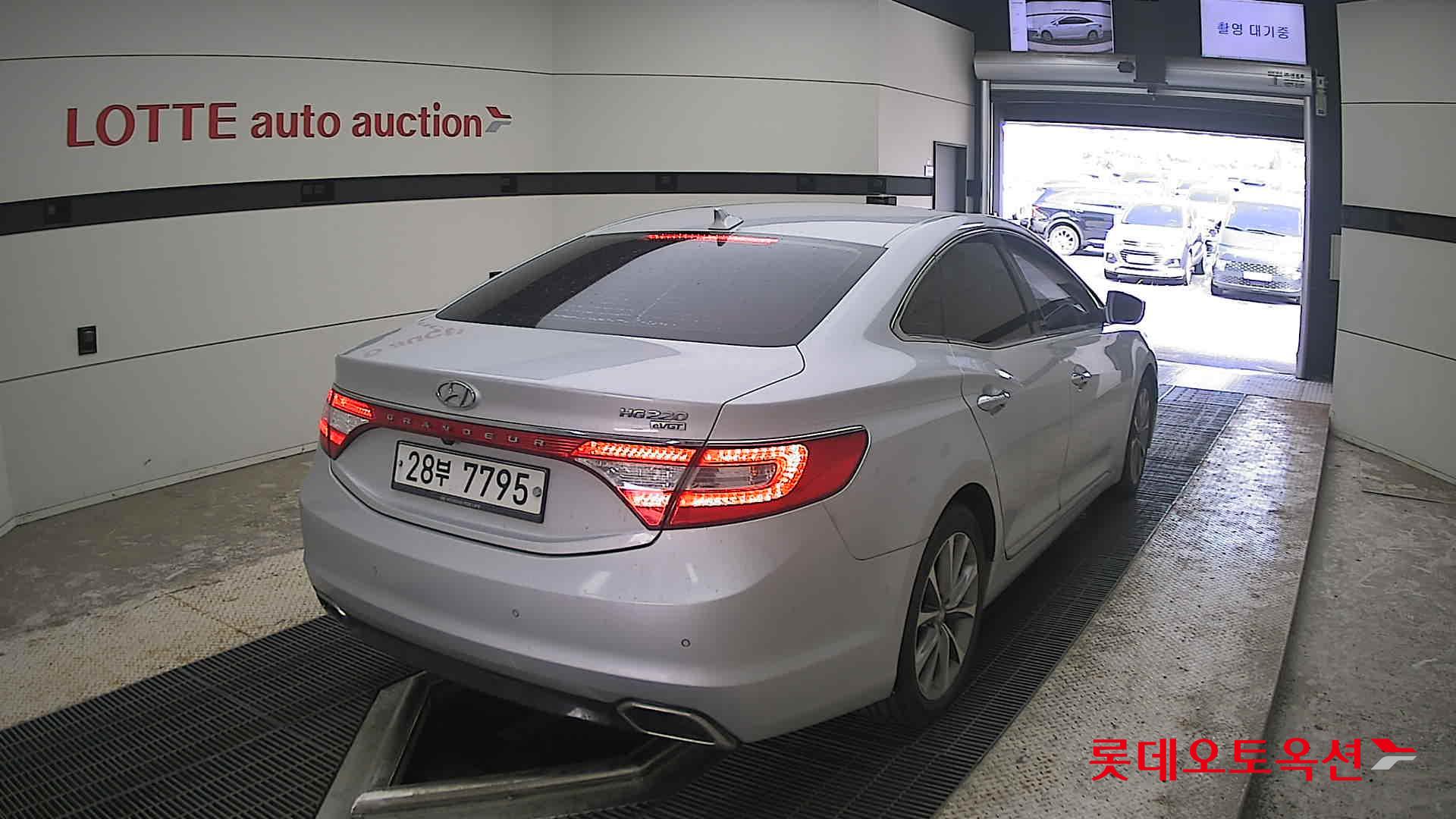 2015 - hyundai grandeur