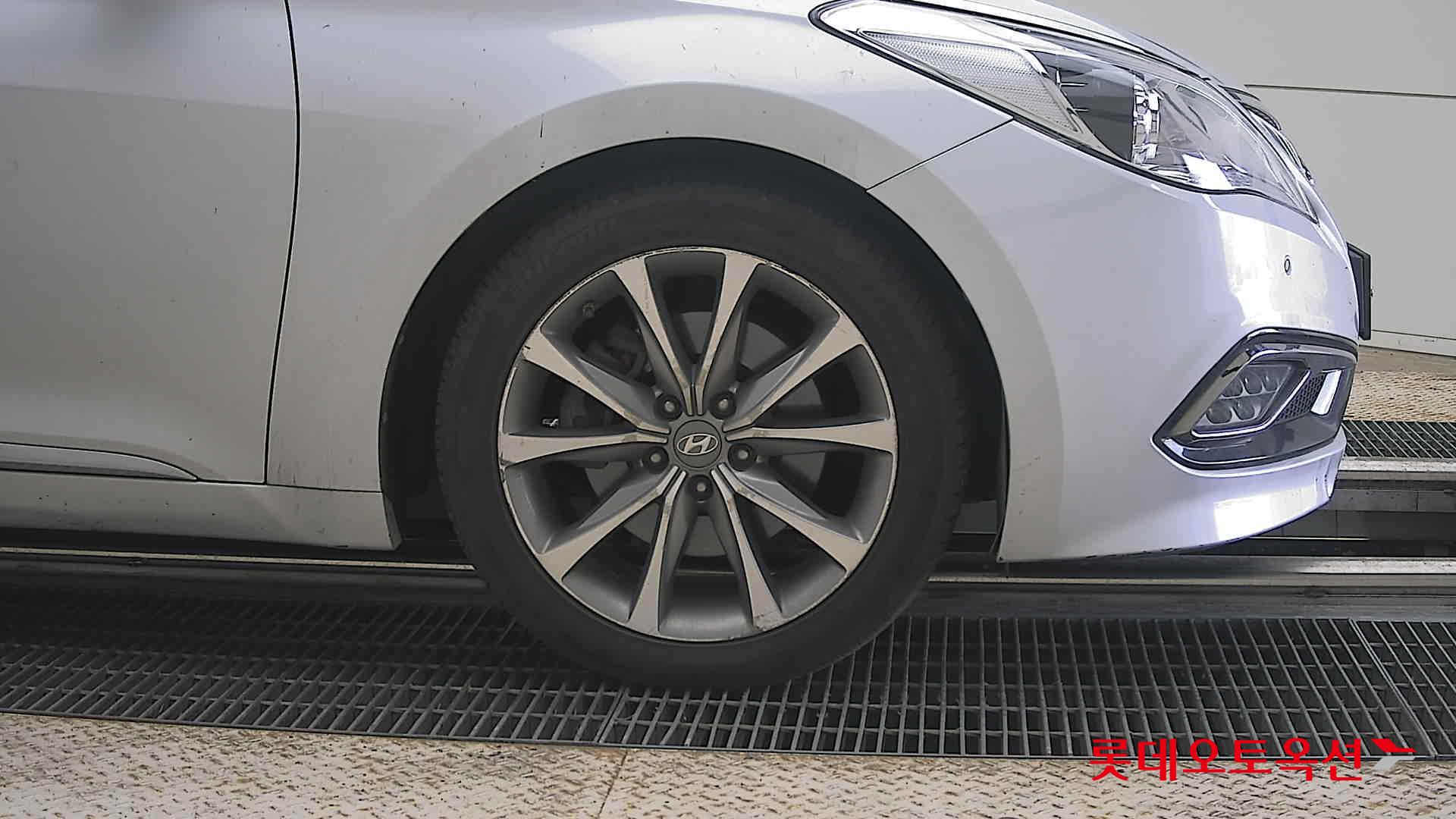 2015 - hyundai grandeur
