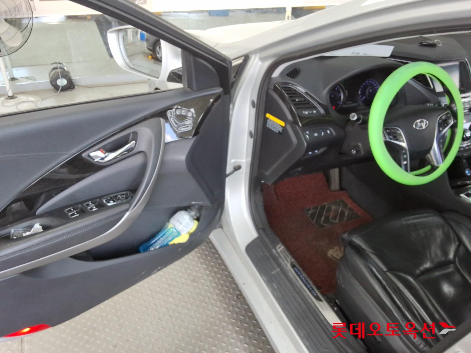 2015 - hyundai grandeur