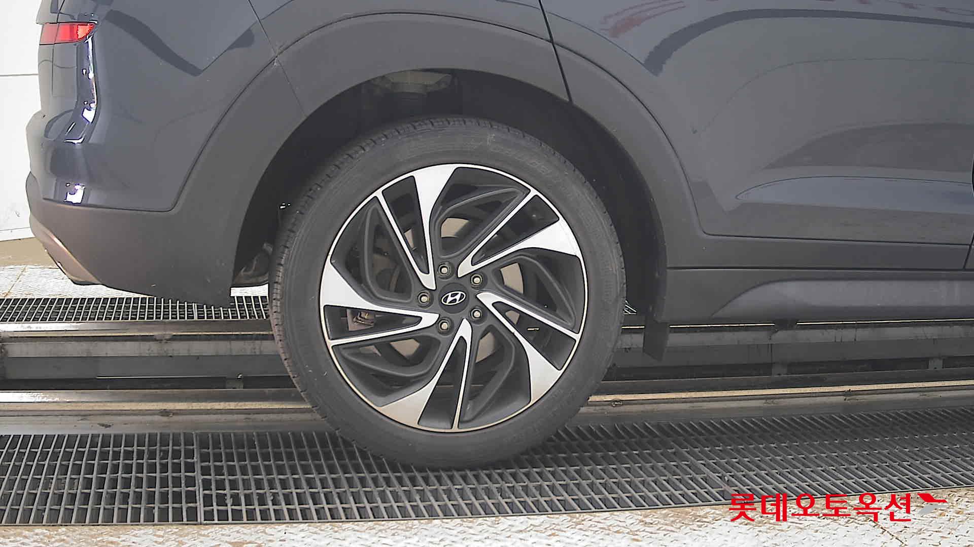 2020 - hyundai tucson