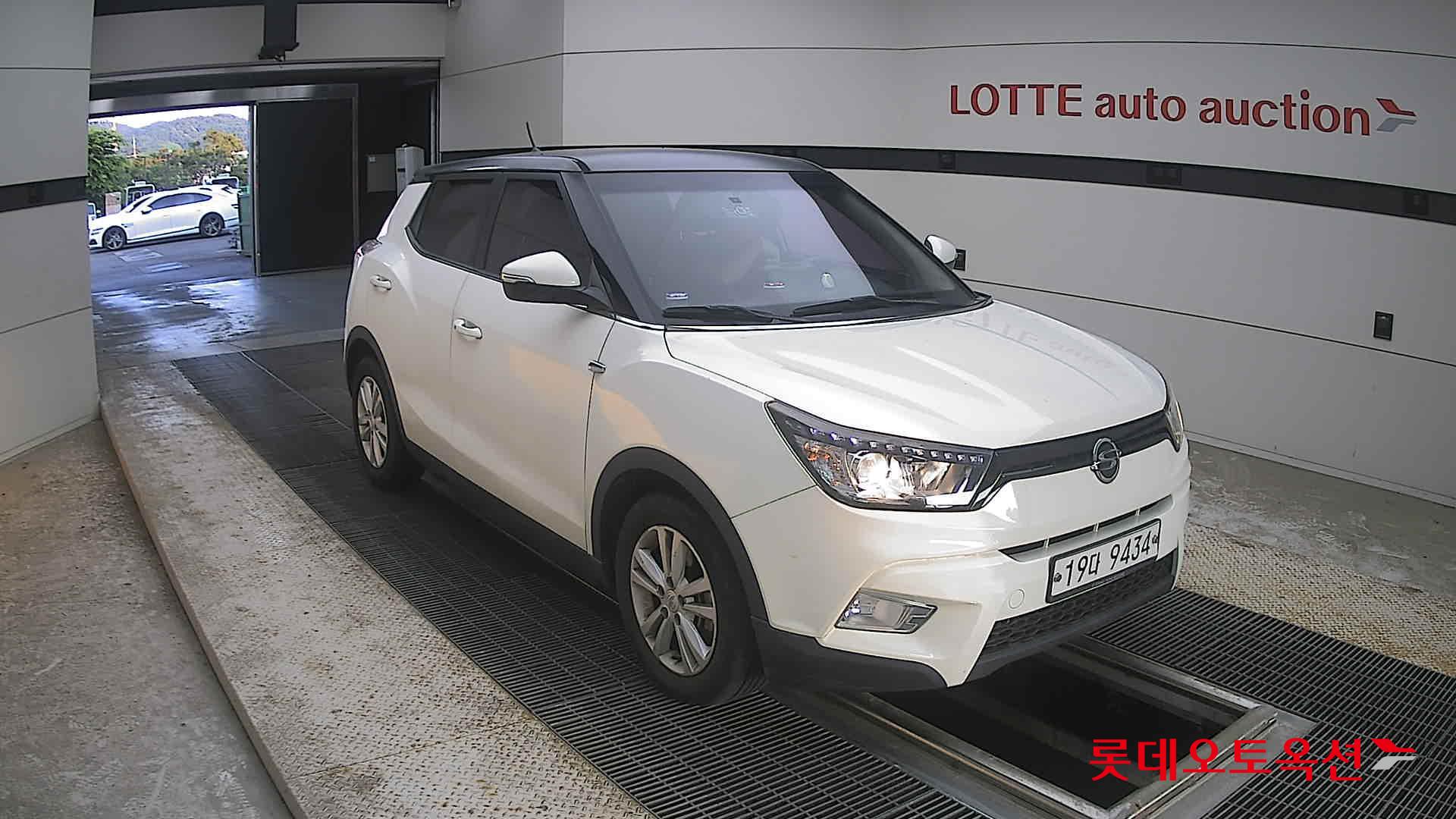 2016 - ssangyong tivoli