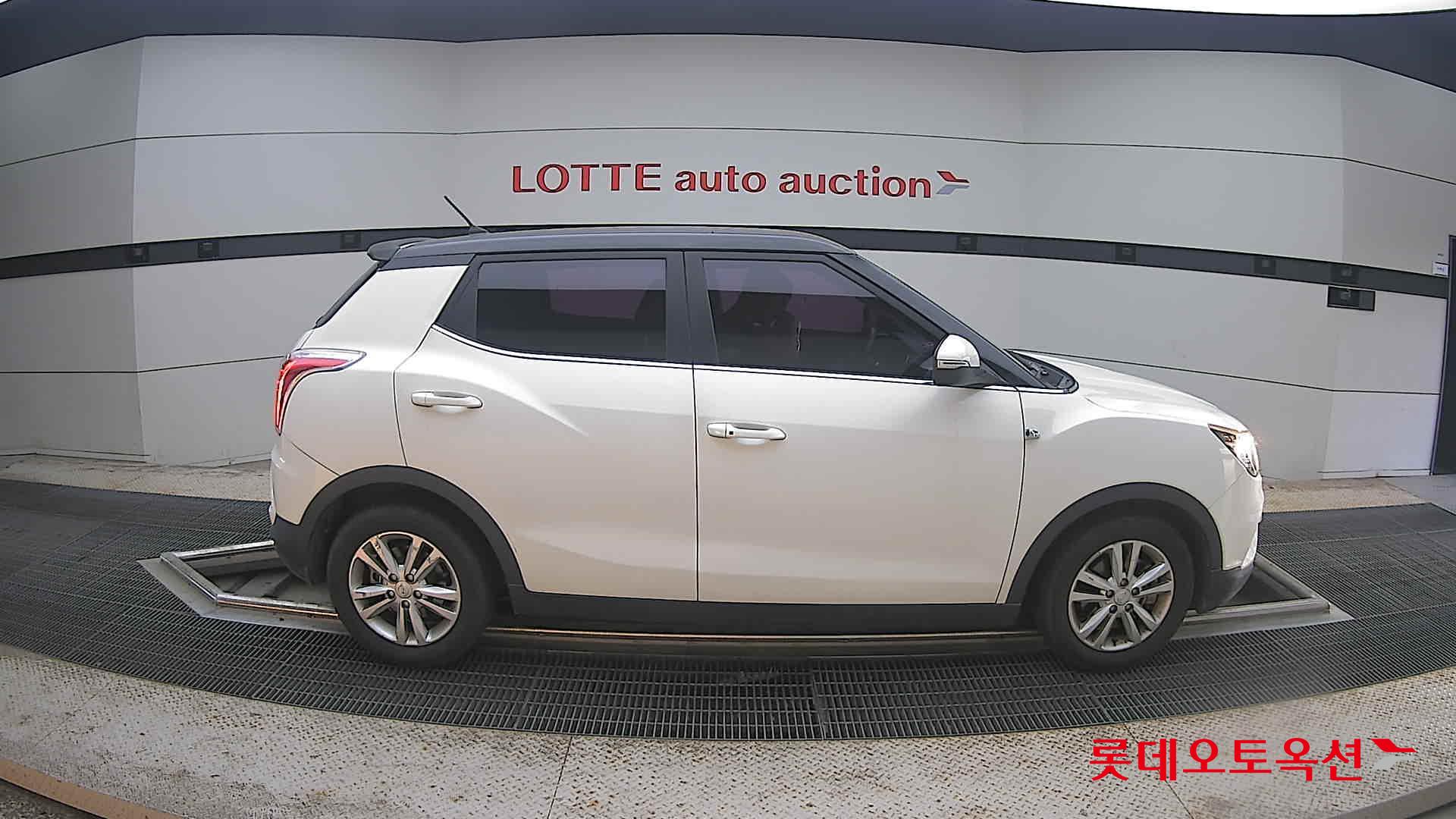2016 - ssangyong tivoli