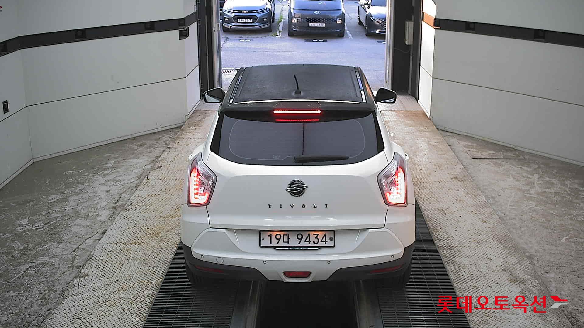 2016 - ssangyong tivoli
