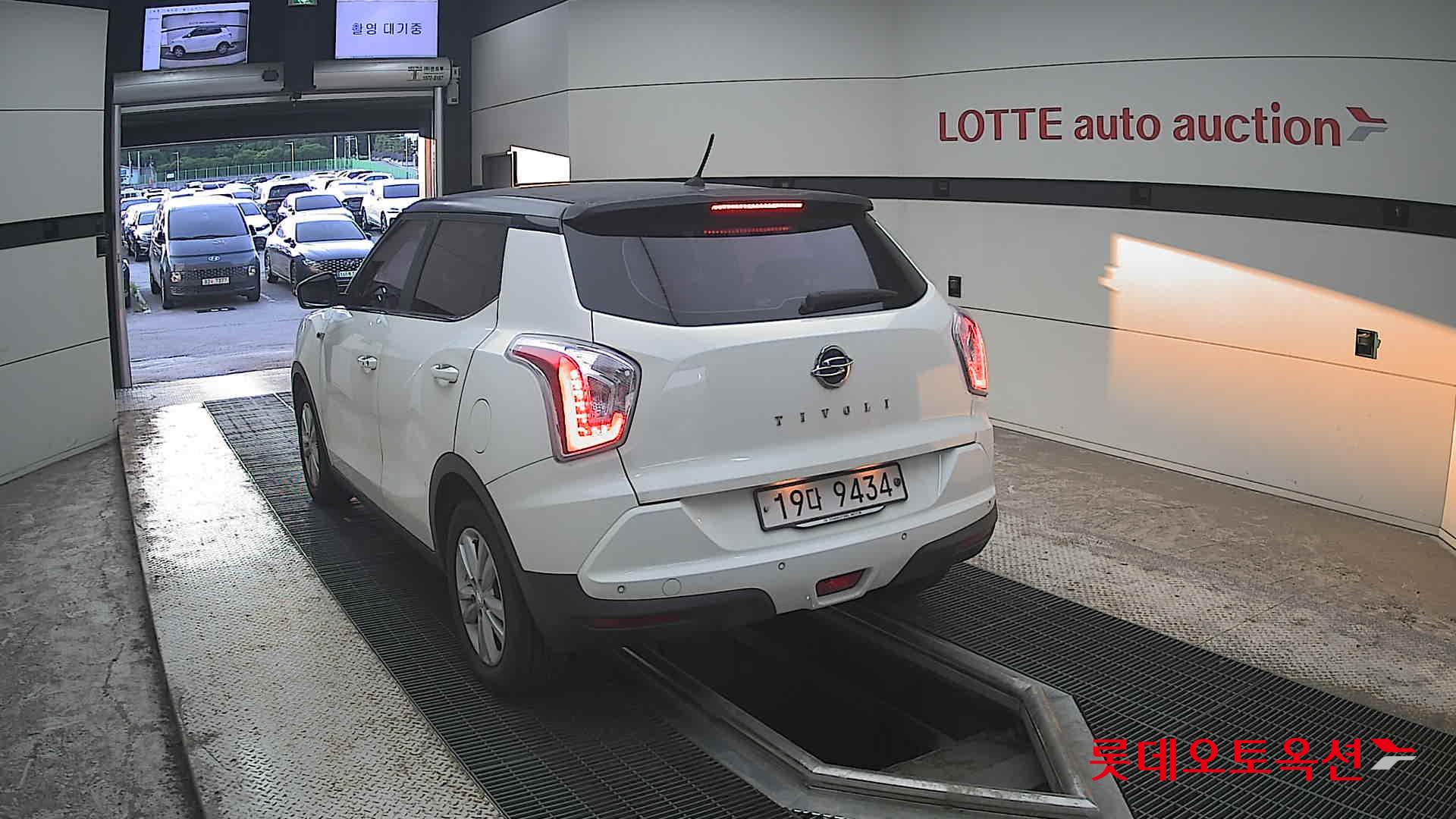 2016 - ssangyong tivoli