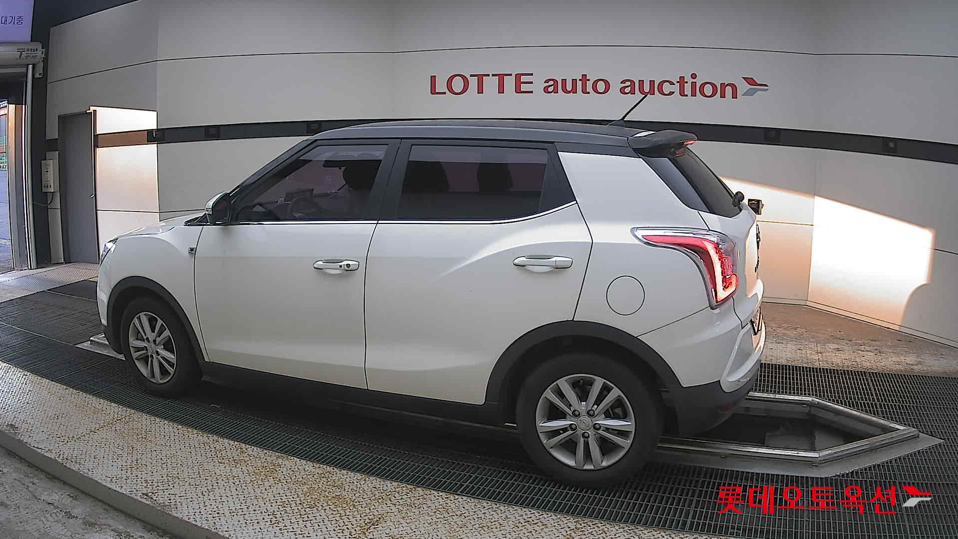 2016 - ssangyong tivoli