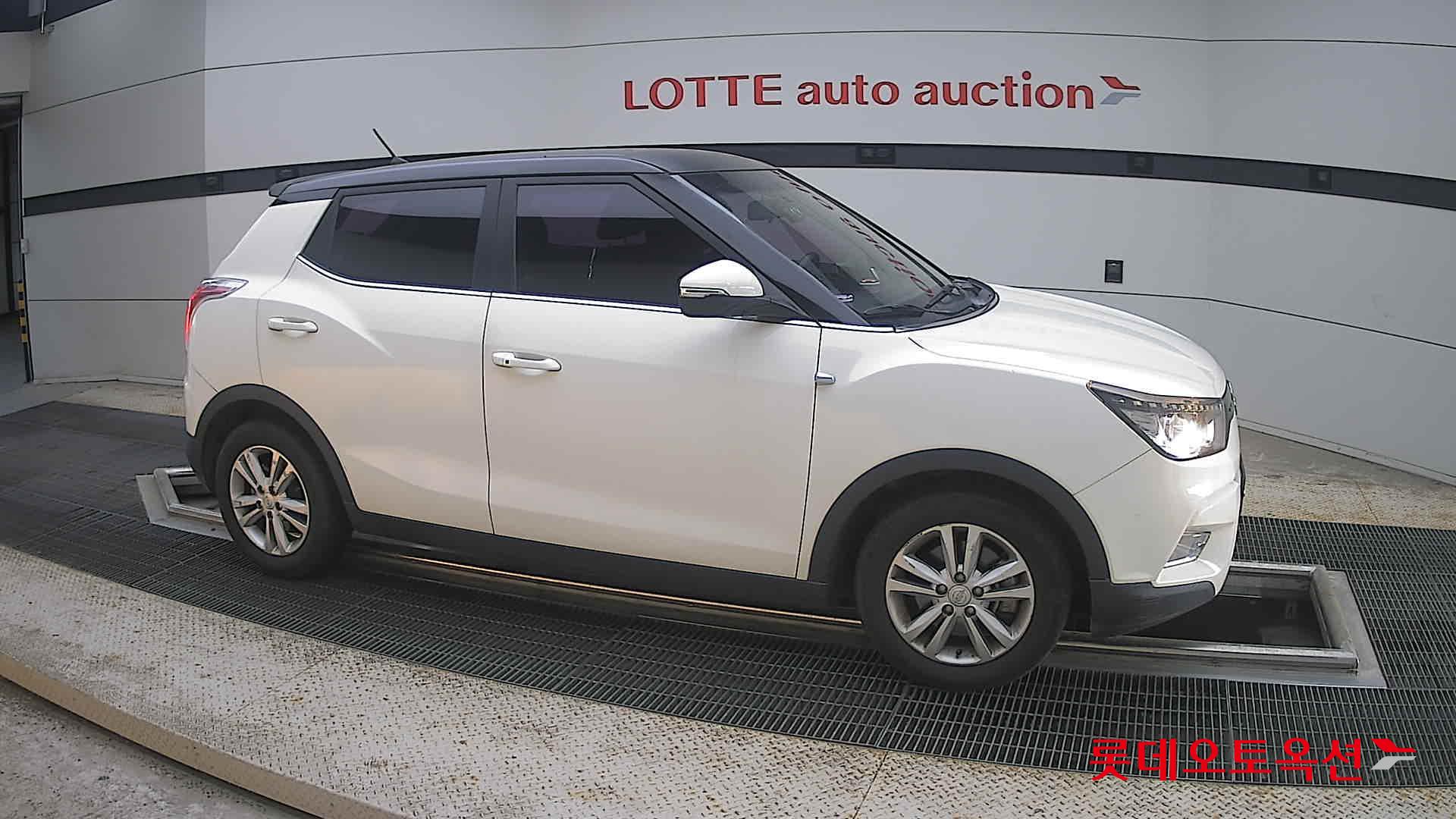 2016 - ssangyong tivoli