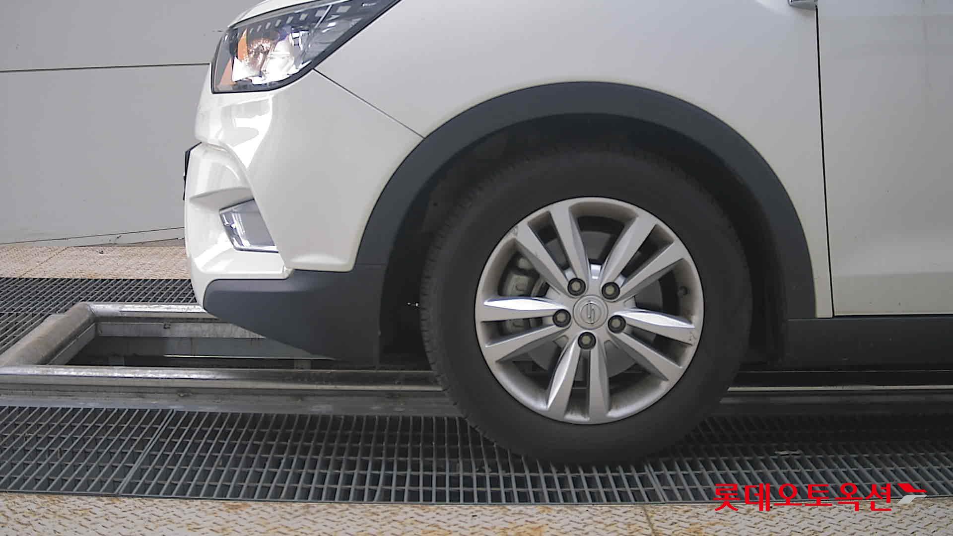 2016 - ssangyong tivoli
