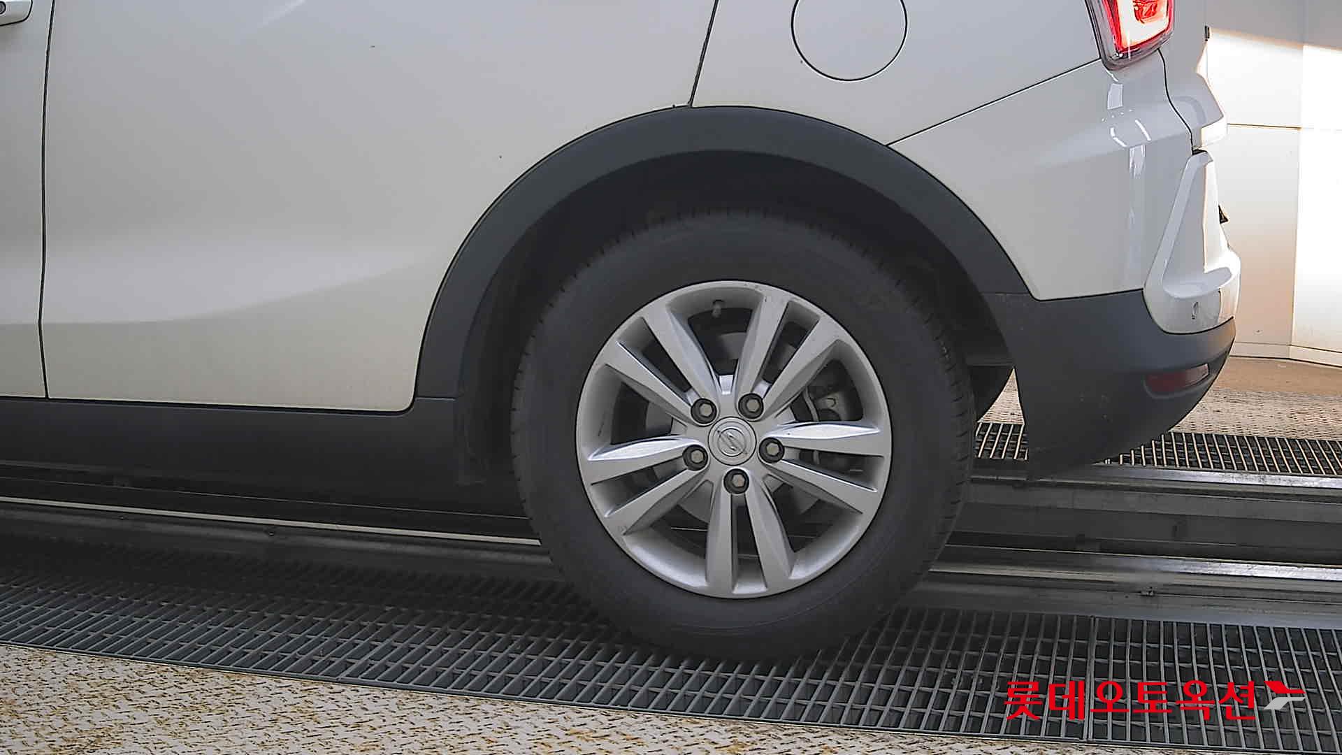 2016 - ssangyong tivoli