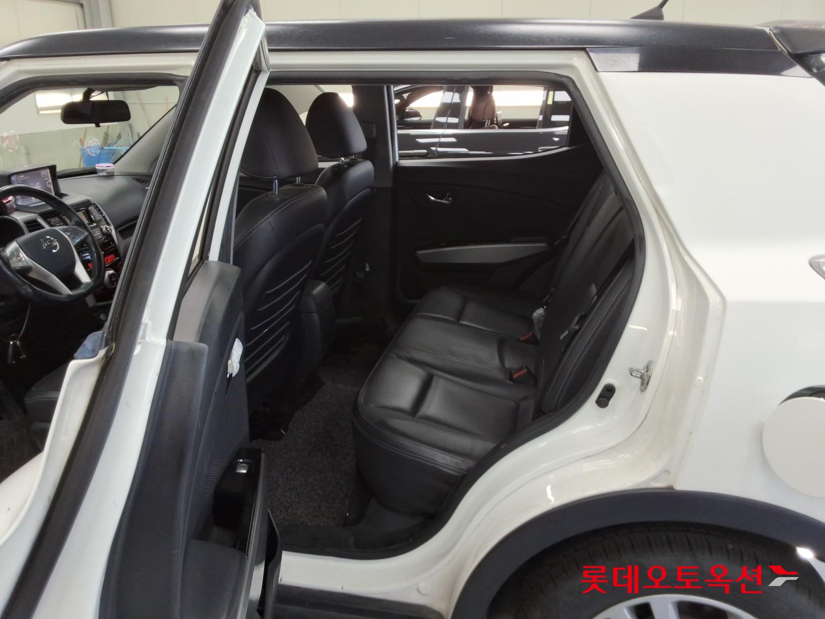 2016 - ssangyong tivoli