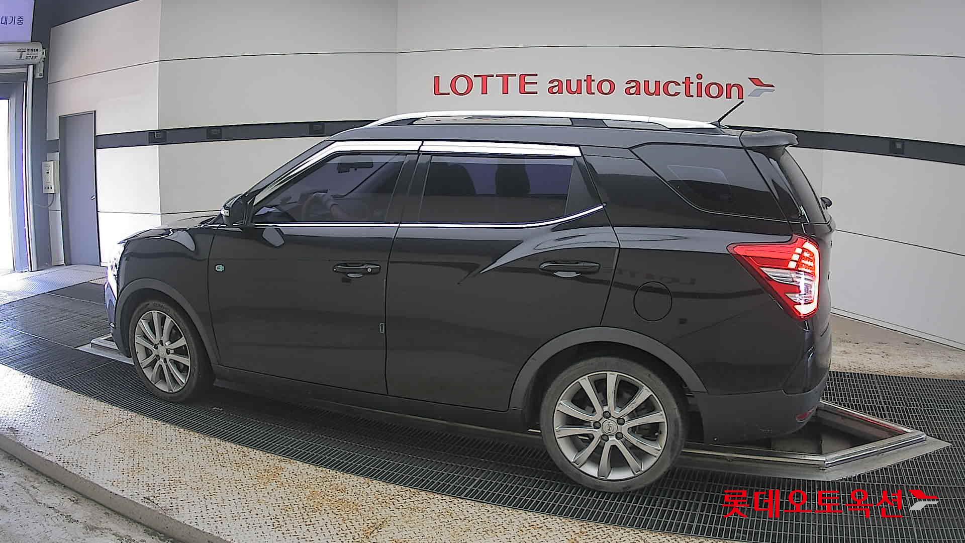2016 - ssangyong tivoli