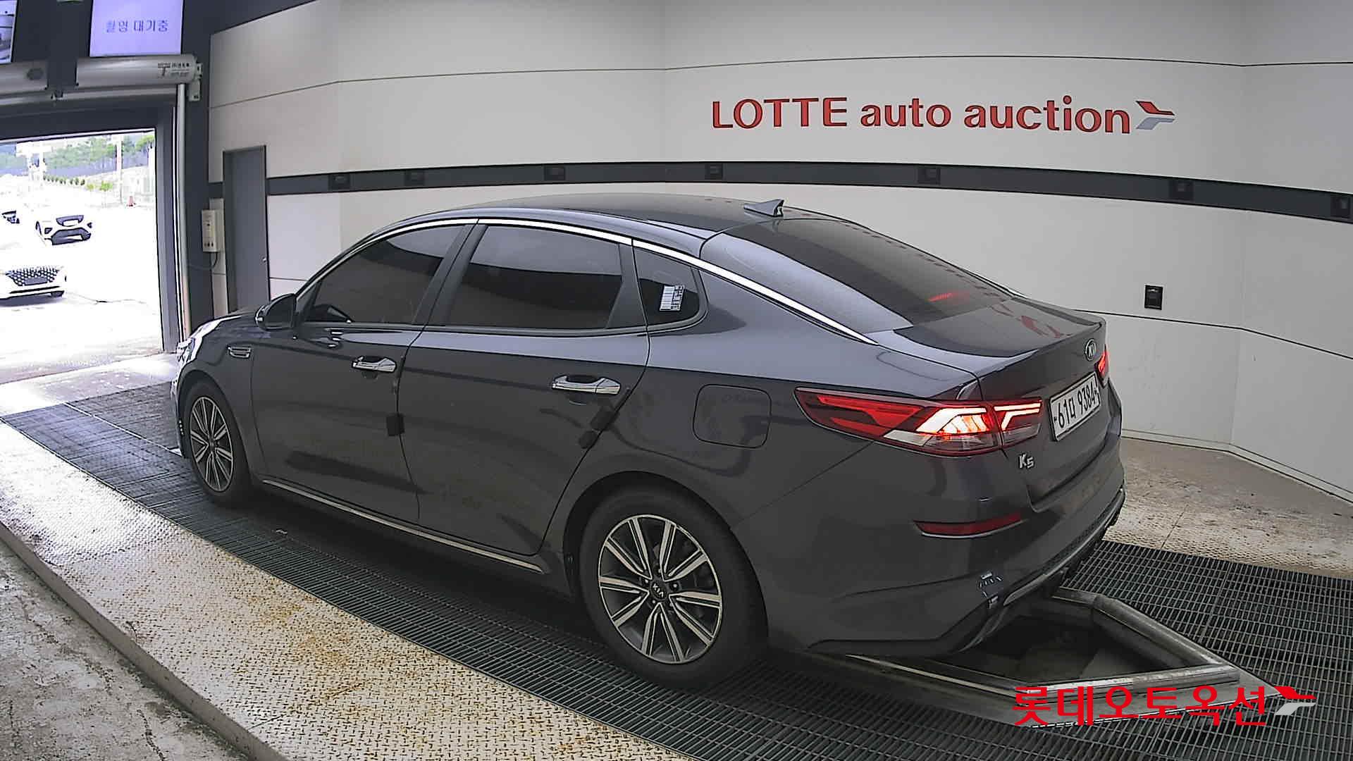 2019 - kia k5
