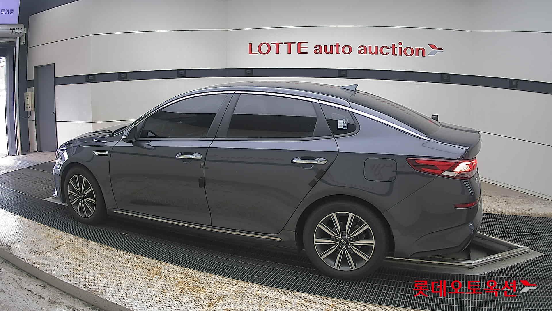 2019 - kia k5