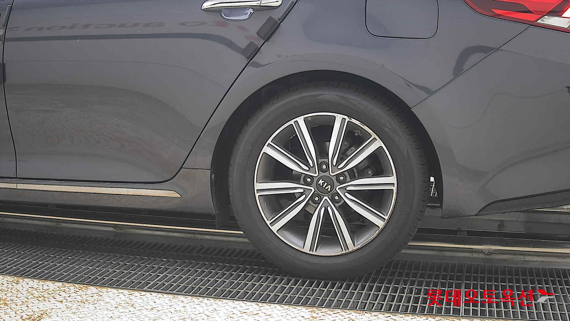 2019 - kia k5