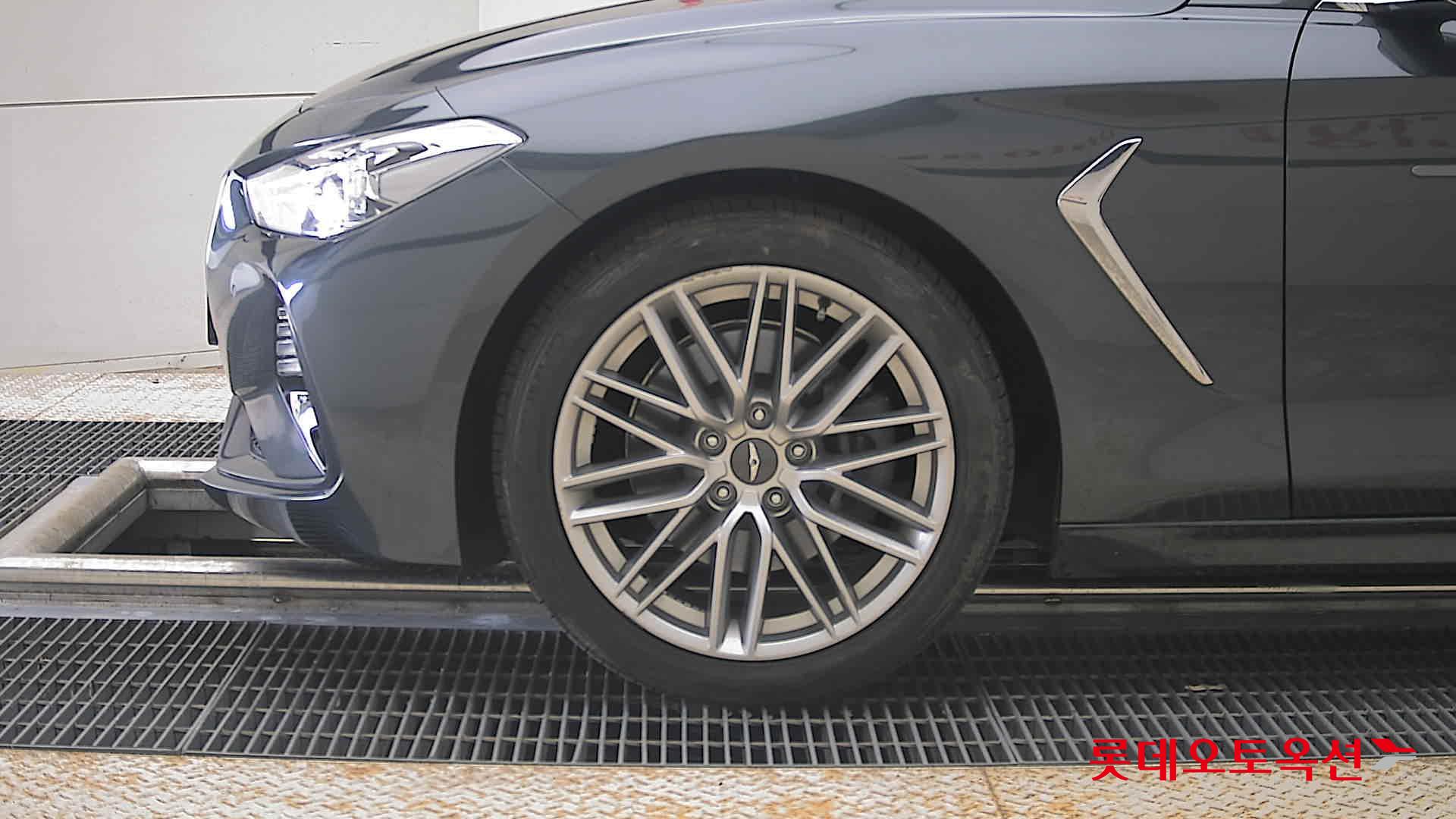 2019 - genesis g70