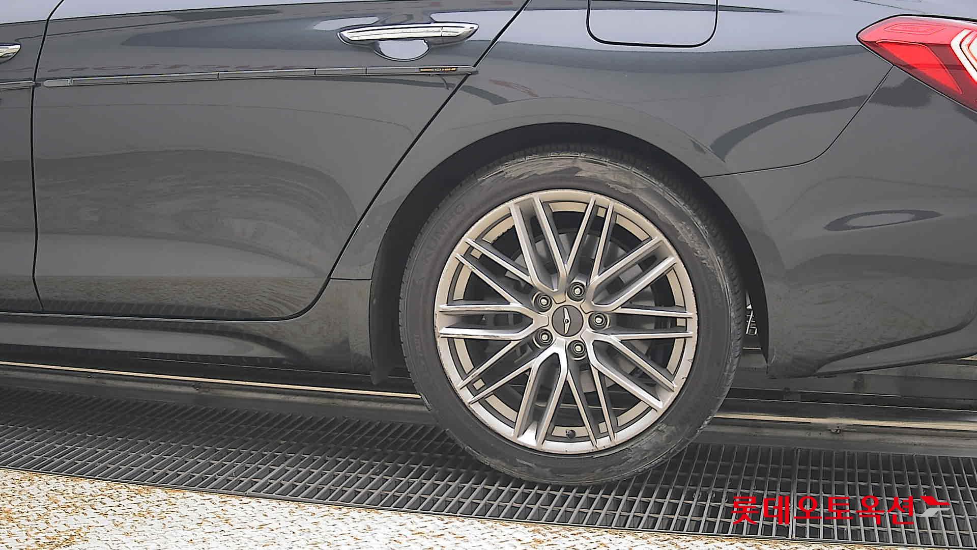 2019 - genesis g70