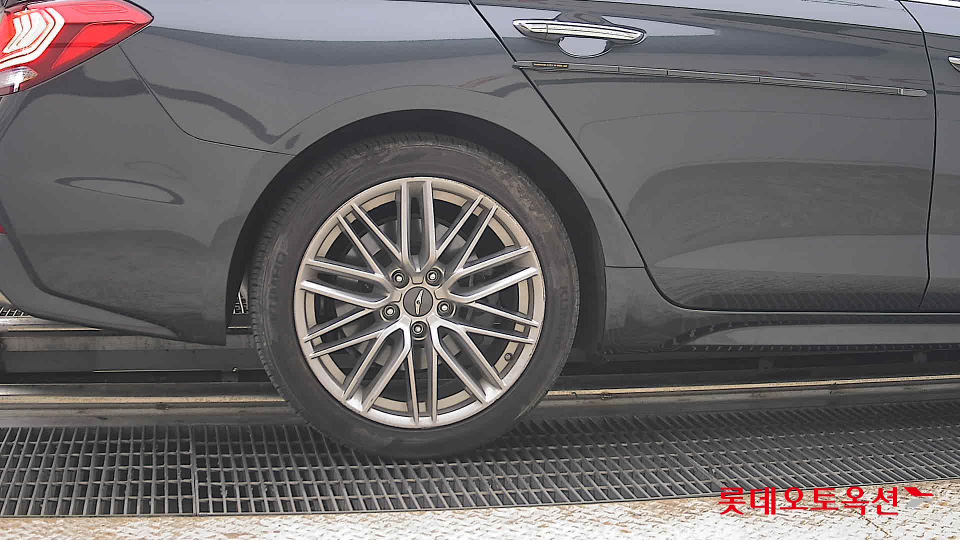 2019 - genesis g70