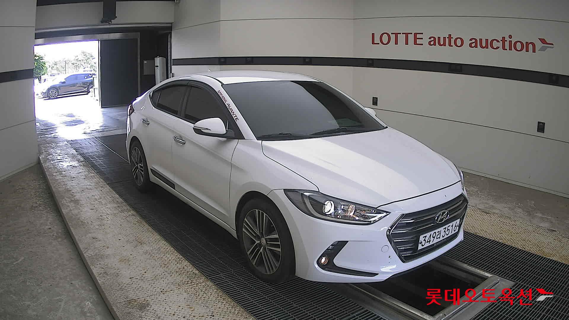 2017 - hyundai avante