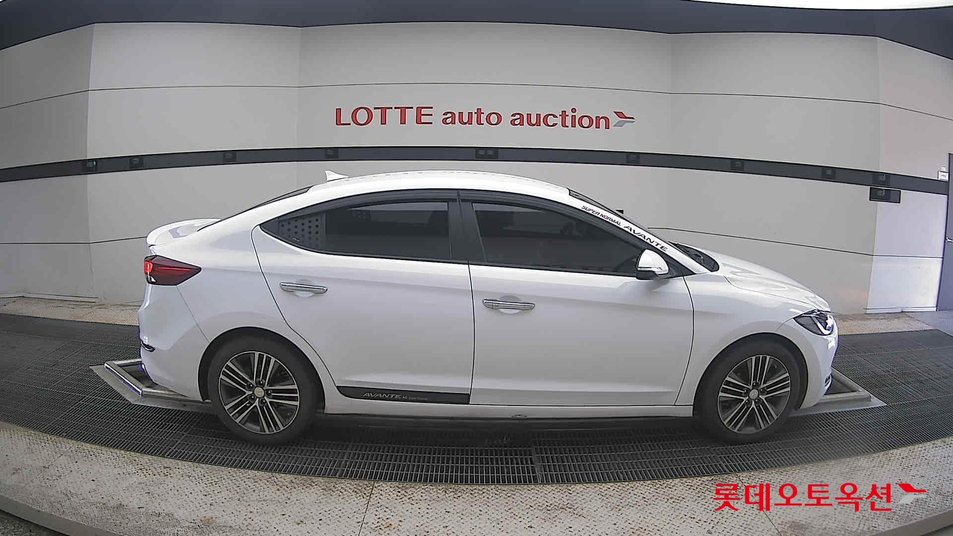 2017 - hyundai avante