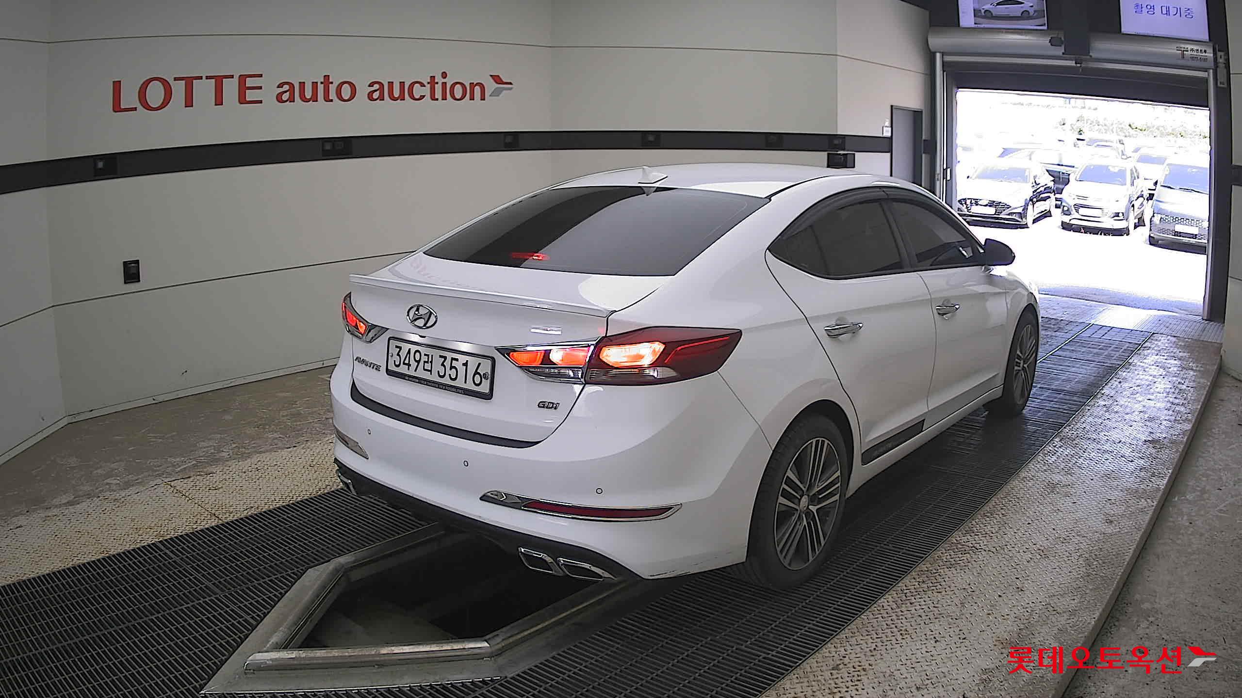 2017 - hyundai avante