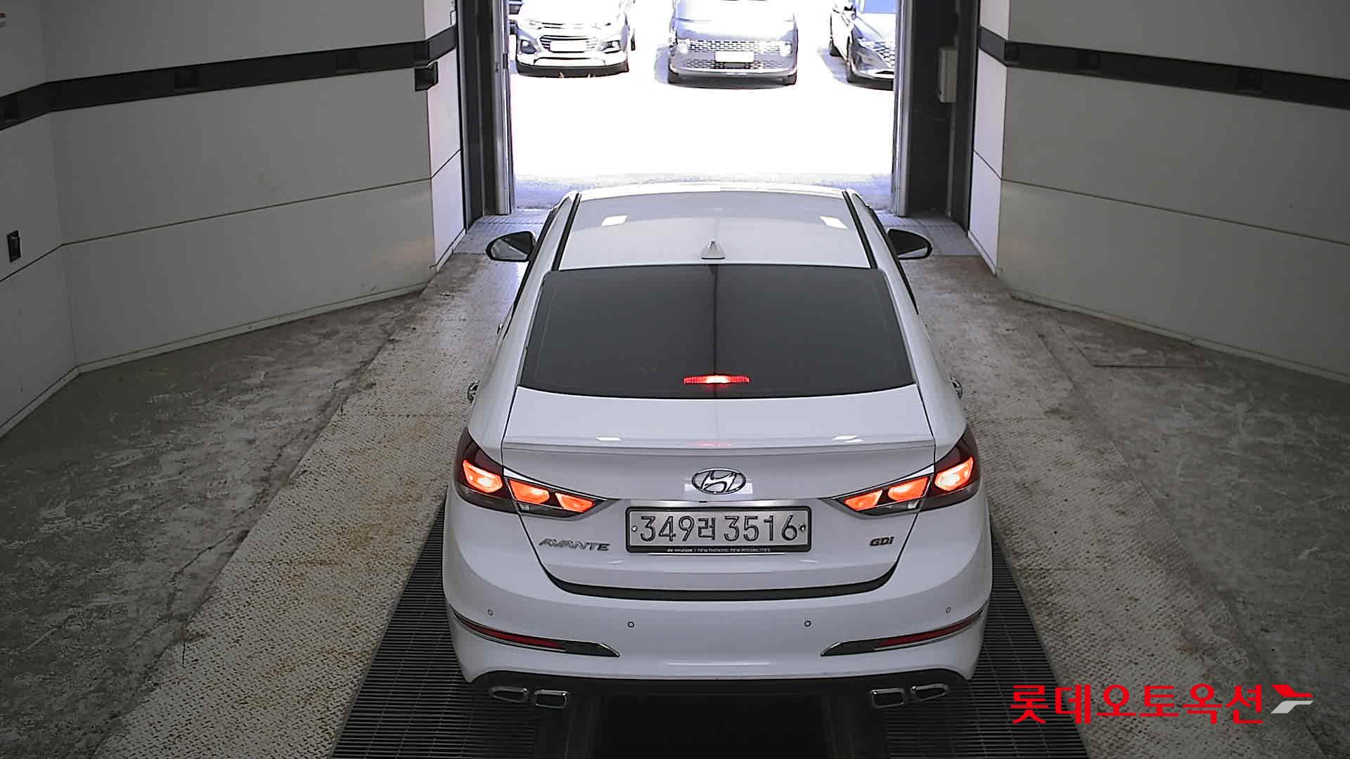 2017 - hyundai avante