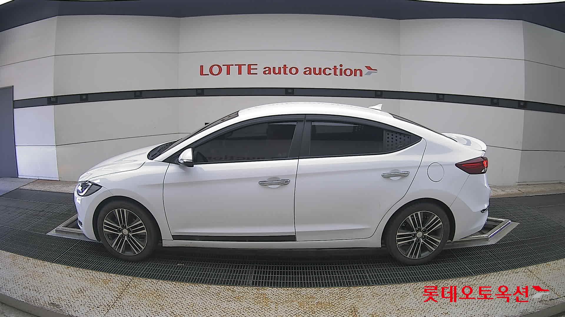 2017 - hyundai avante